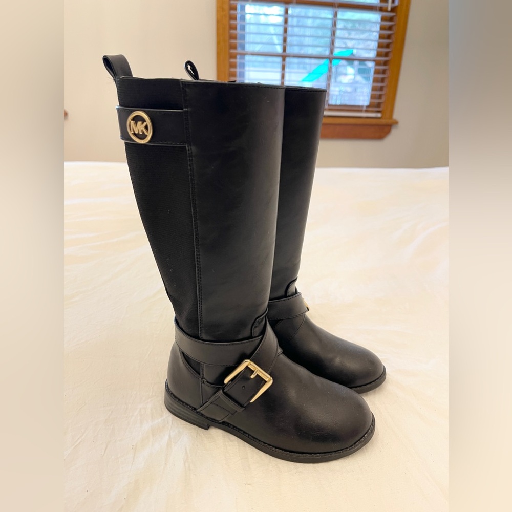NWOB  MK Kids Boots
